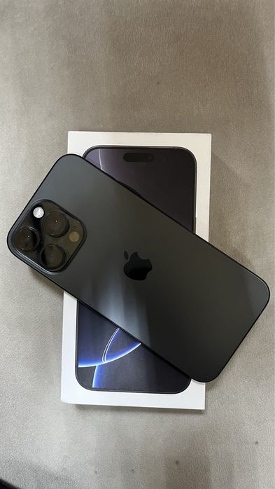 Продаю iPhone 16 Pro Max