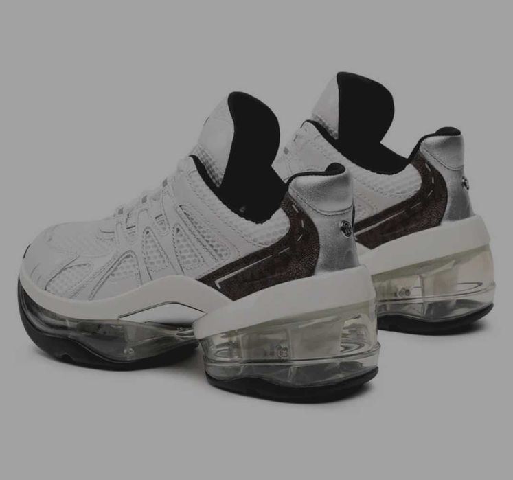 Чисто нови обувки michael kors