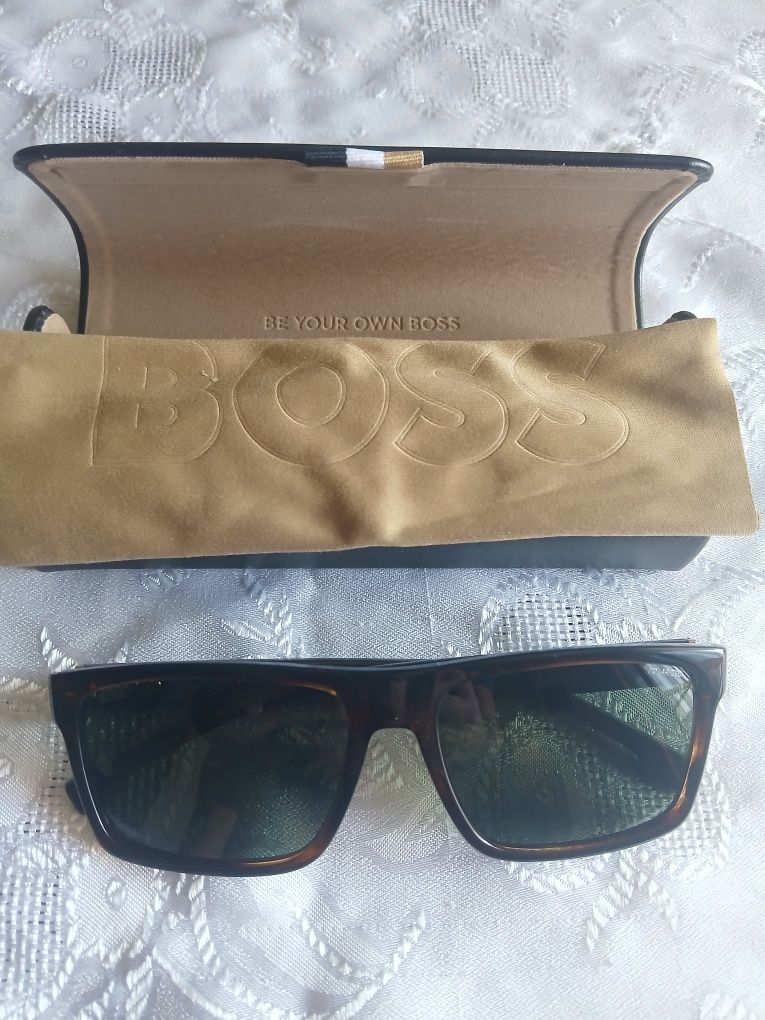 Оригинални мъжки слънчеви очила  BOSS 1759/G/S EX4/UC Polarized