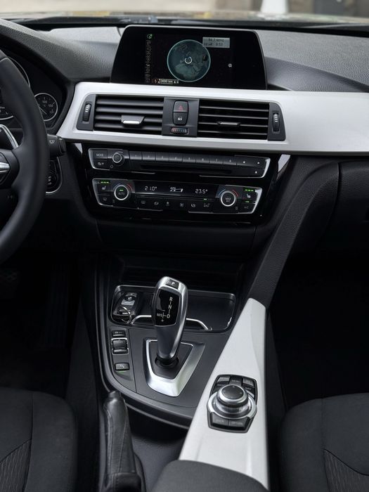 BMW Seria 3 Facelift - R.A.R 2.0 Diesel B47 -Automatic - Keyless entry