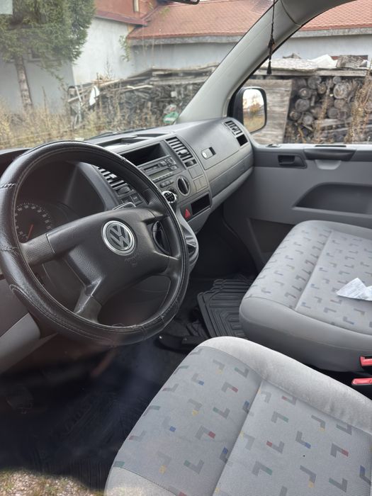 Volkswagen T5 caravelle