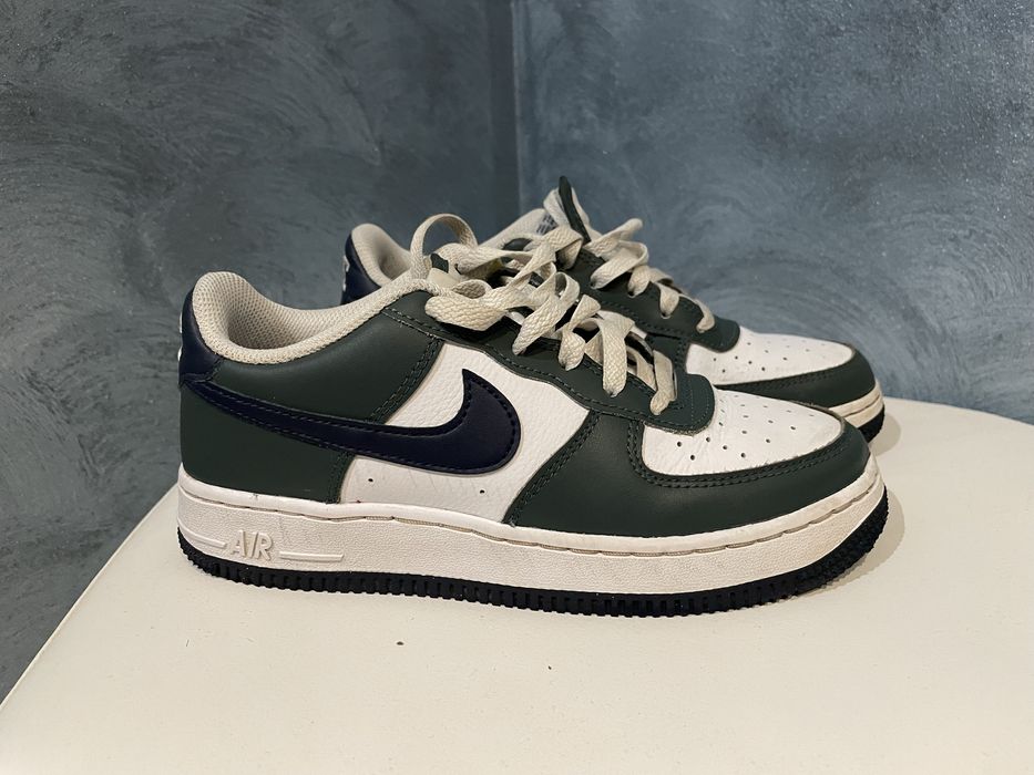 Nike Air Firce 1 , Unisex nr . 36,5 cm . 23,5