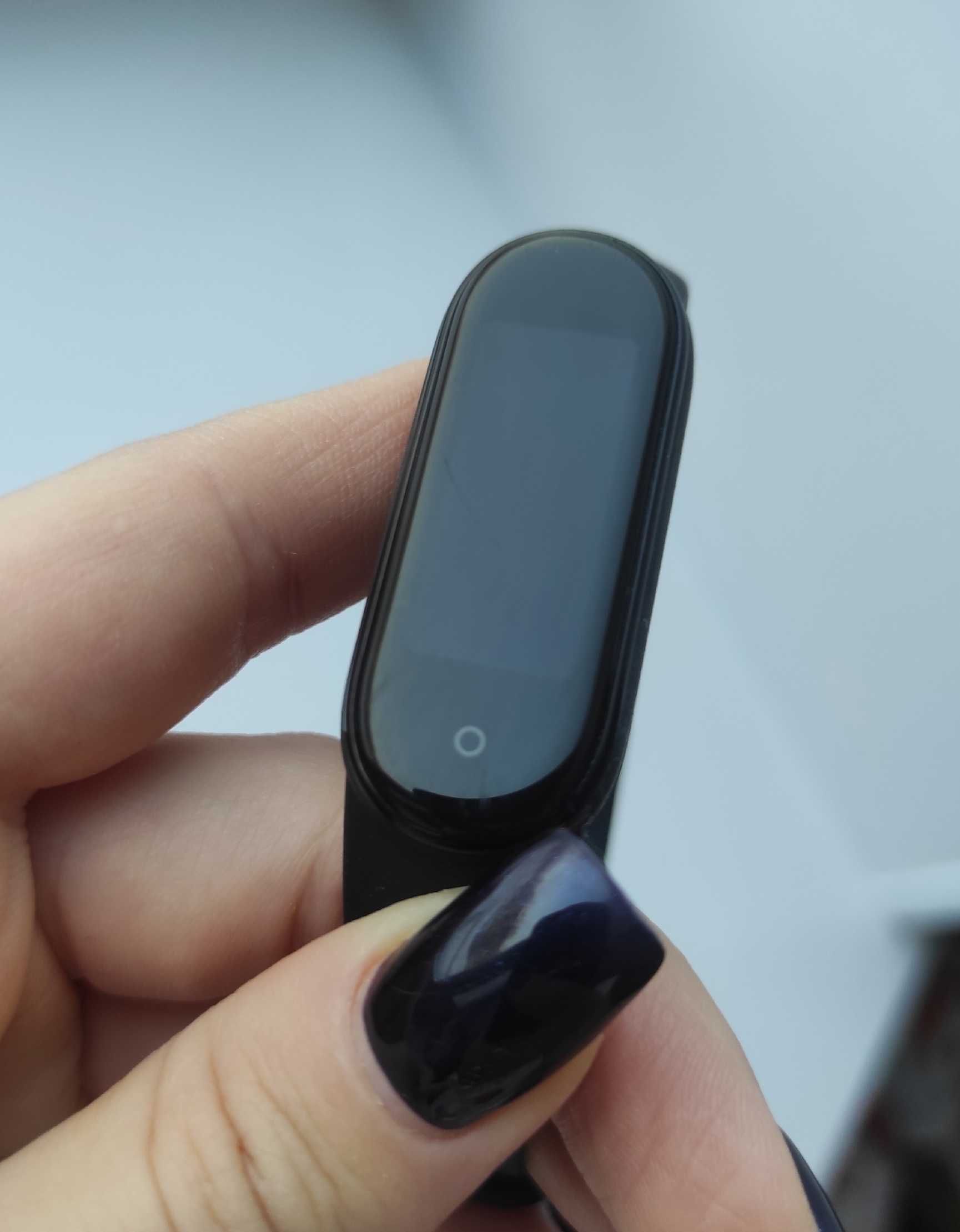 Смарт браслет Xiaomi Mi Band 5