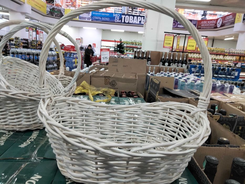 Продам корзину для подарков
