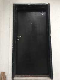 Метална блиндирана врата с термо изолация