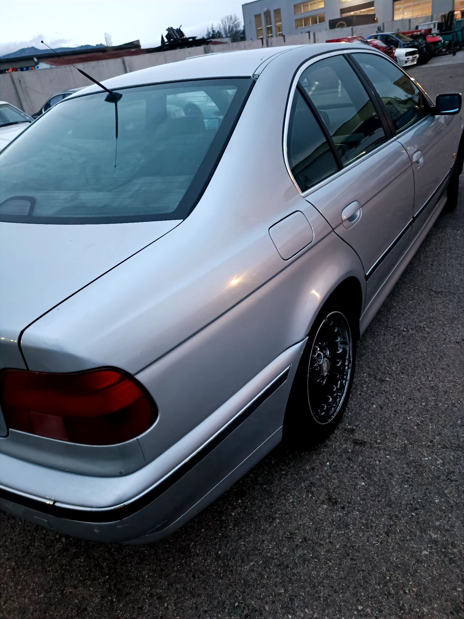 Bmw 525 tds на части