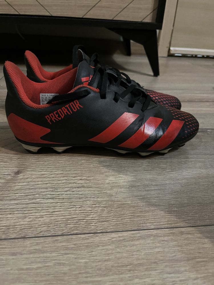 Бутонки Adidas Predator