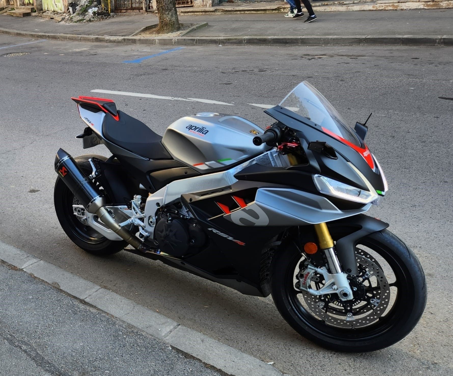 Motocicleta Aprilia RSV4  1100(2021)