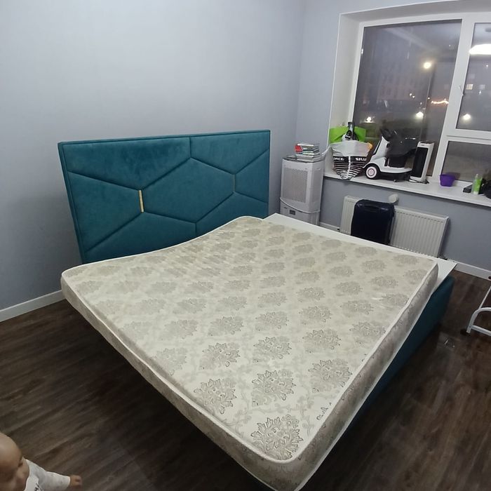 Продам кровать двуспальный