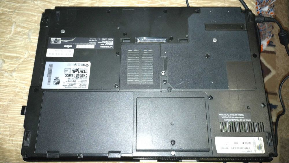 Fujitsu Siemens LifreBook e780