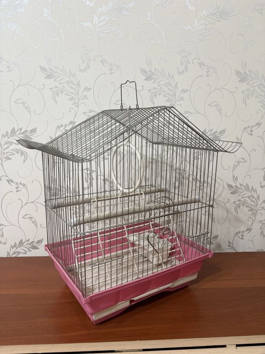 Продам клетку для попугая