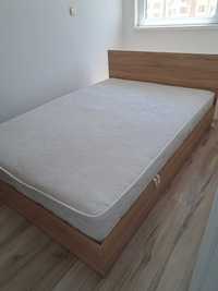 Легло с повдигащ механизъм и място за съхранение с включен матрак