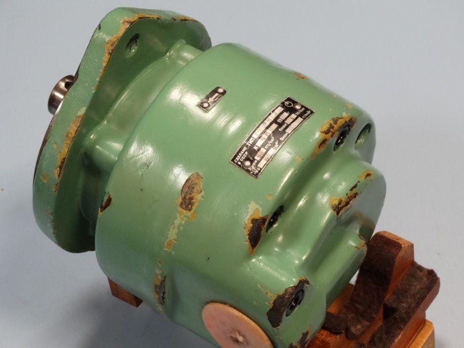 хидравлична помпа F12-2M