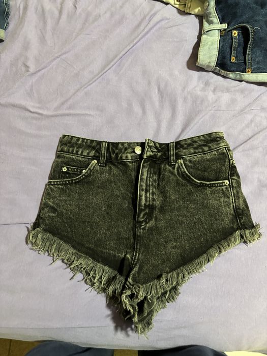 Pantaloni scurti de dama firma