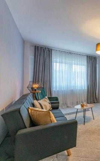 Set mobila sufragerie + masa si scaune bucatarie/dining