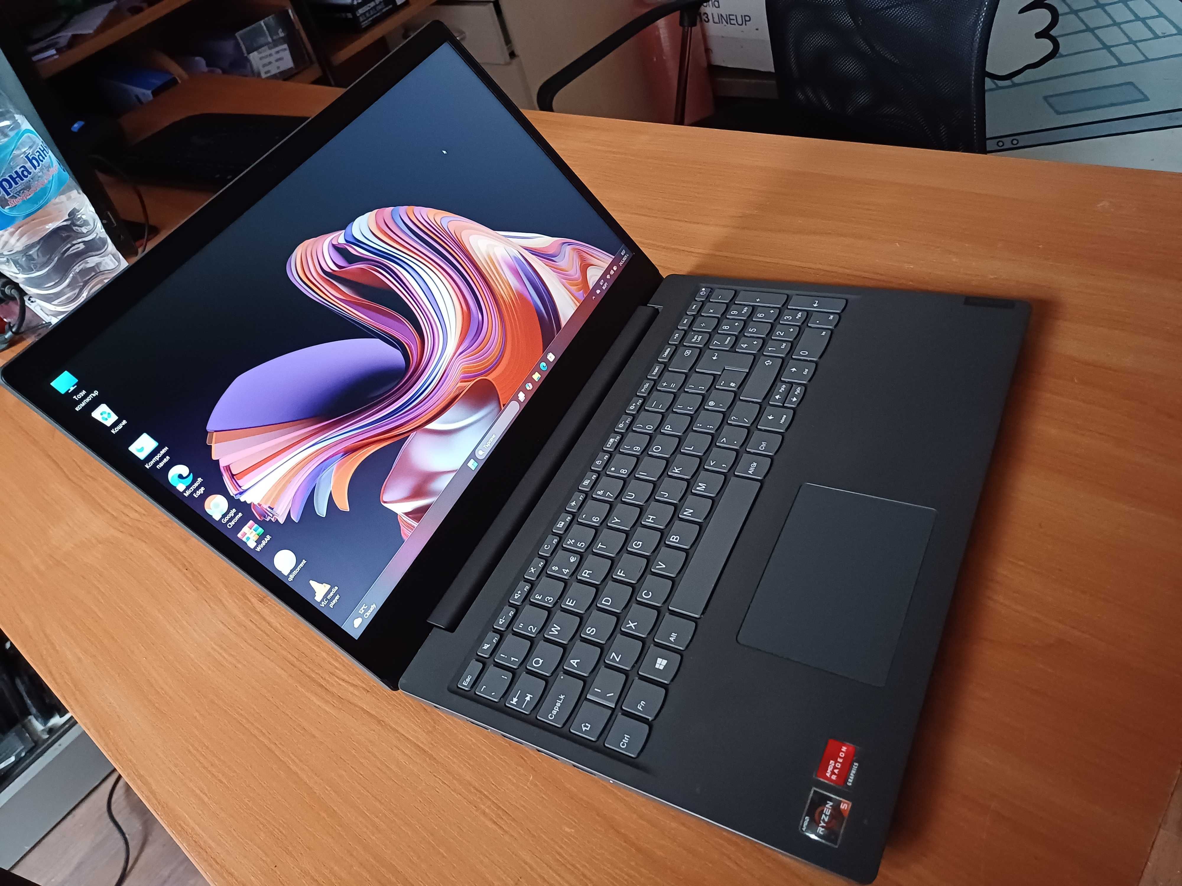 15.6'FullHD Lenovo AMD Ryzen 5/12GB DDR4/256GB SSD