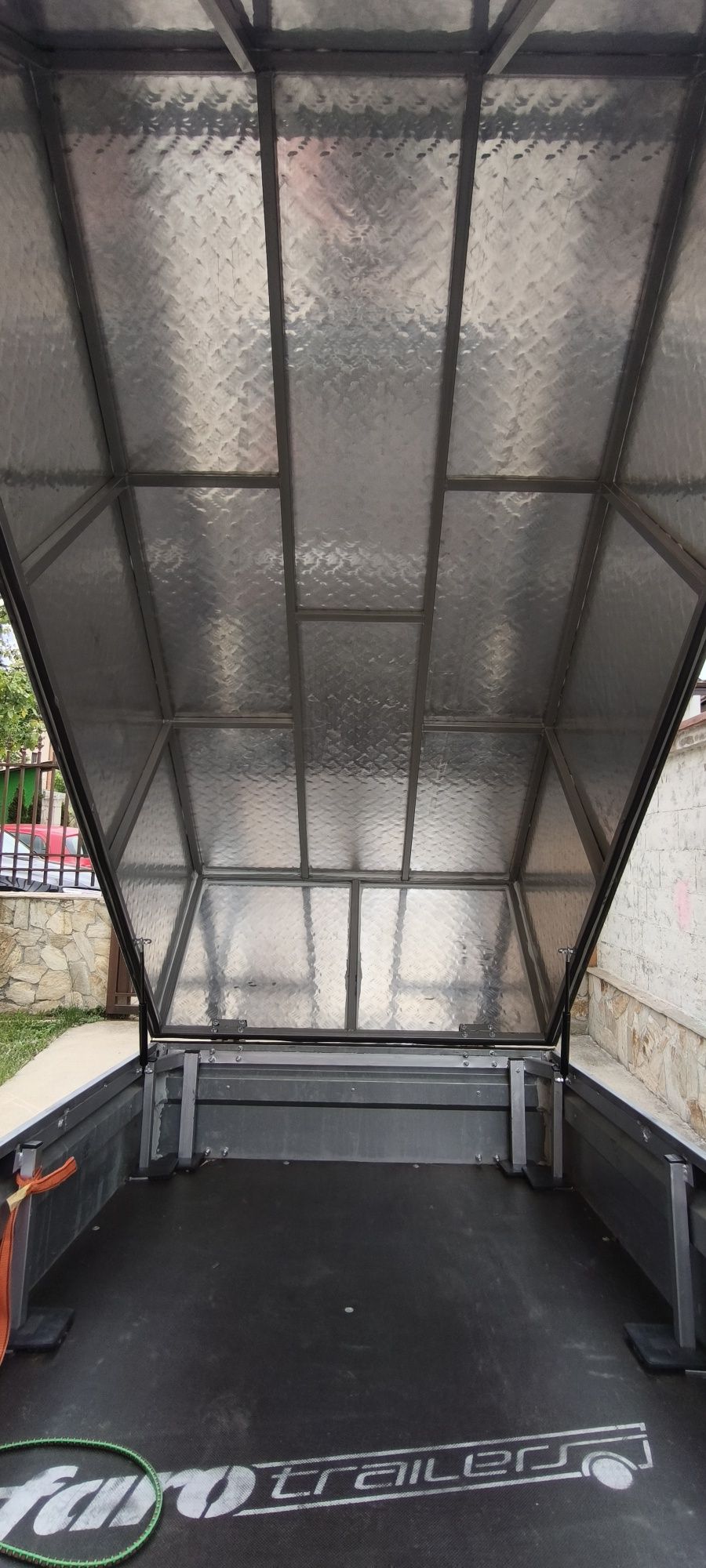Ремарке Faro Trailers Ponous