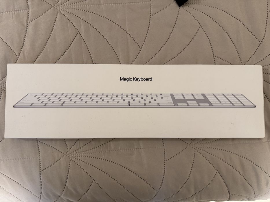 Apple Magic Keyboard – безжична, зареждаща се, отлично състояние