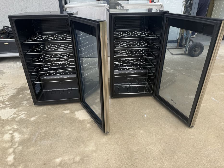 Малка хладилна витрина