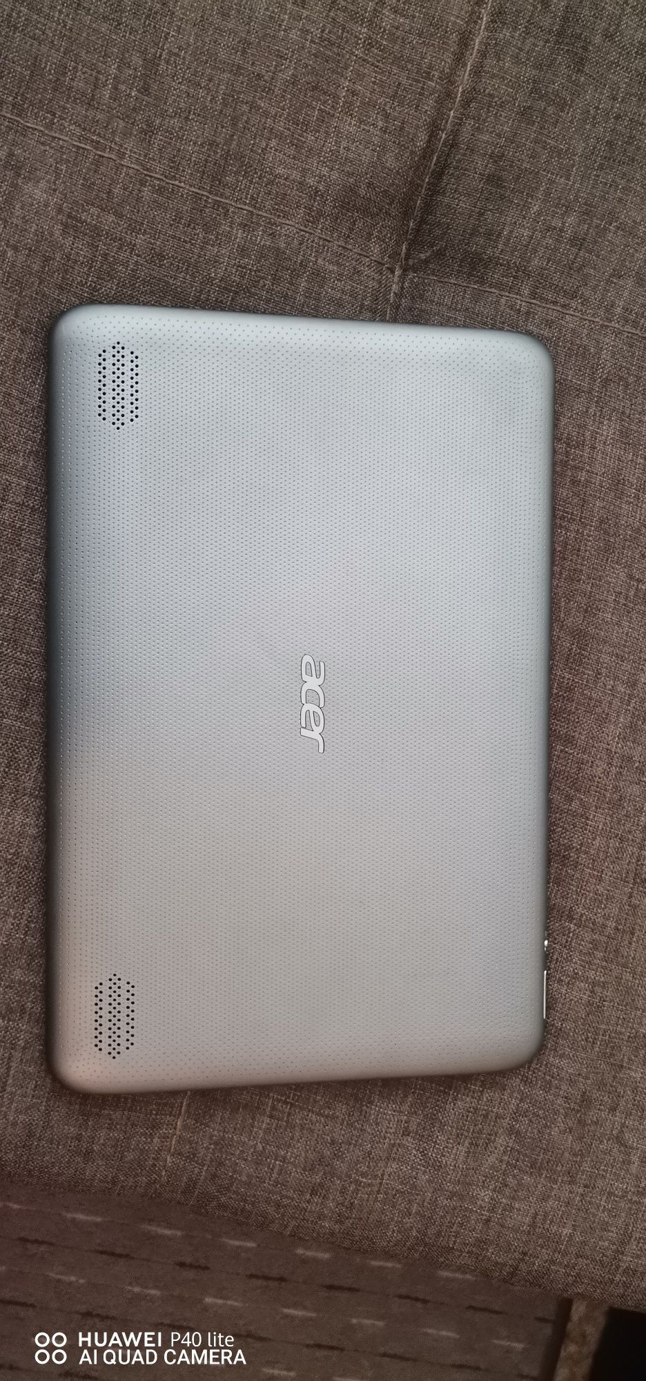 Продавам таблет Acer iconia tab a211