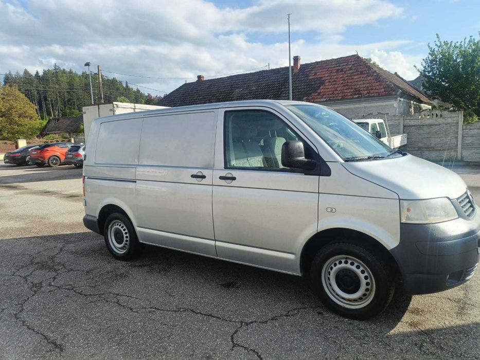 Autoutilitara Volkswagen Transporter T5 2008