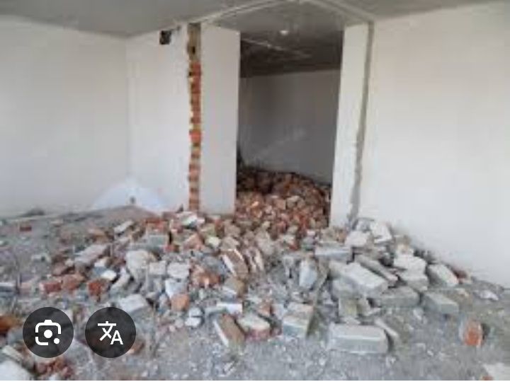 Демонтаж стен, различных строение проём двери