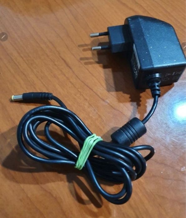 Incarcator camera video 12V 2A