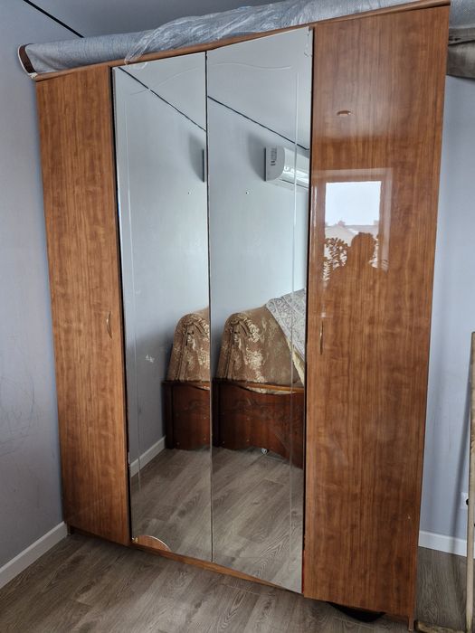 Продам шкаф в хорошем состоянии