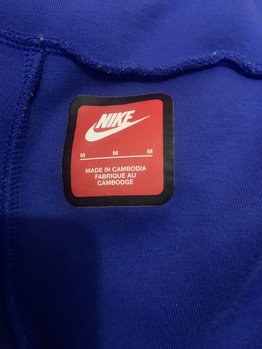 Pantaloni nike tech pentru barbati