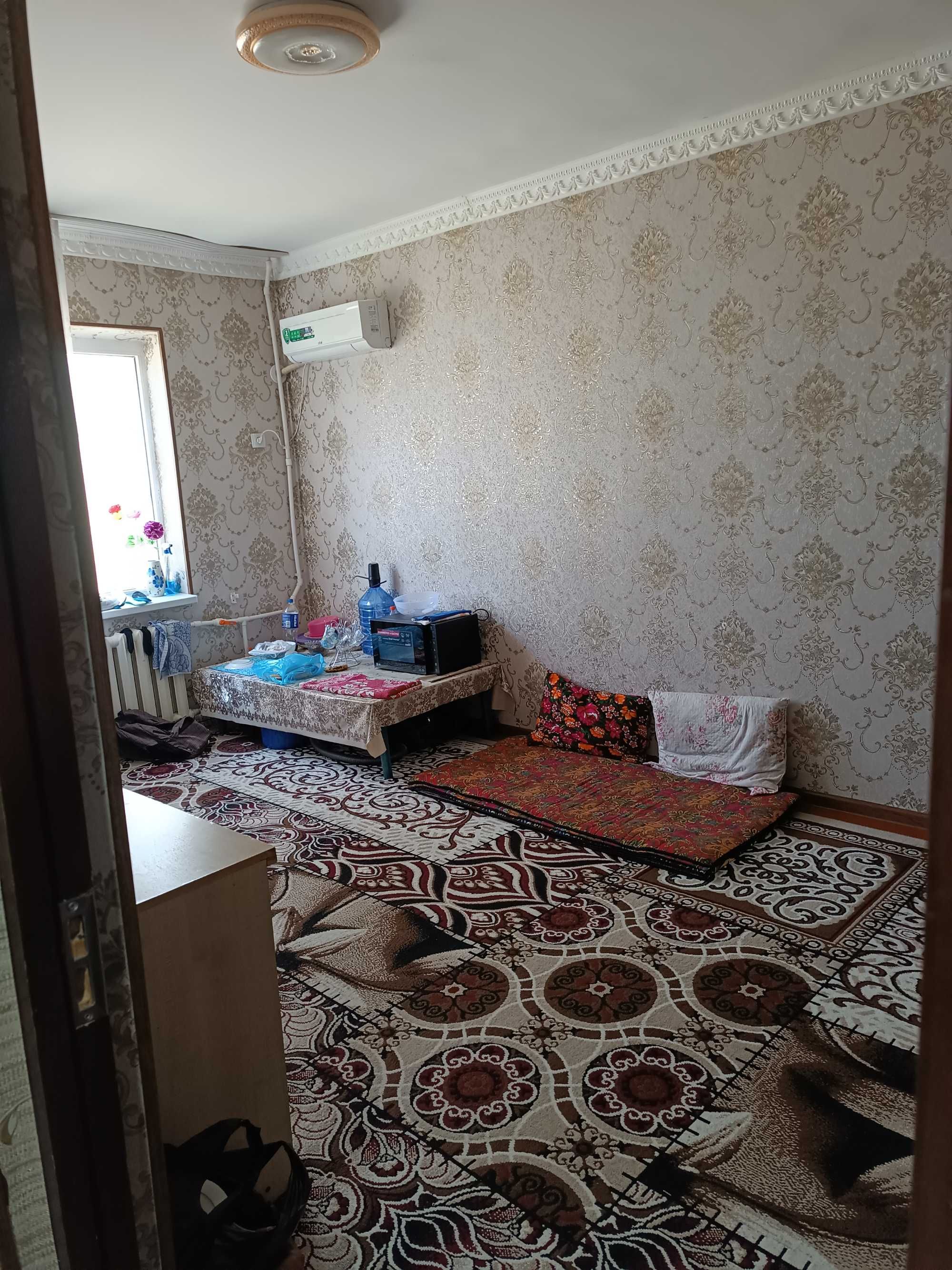 2 xona srochna sotiladi
