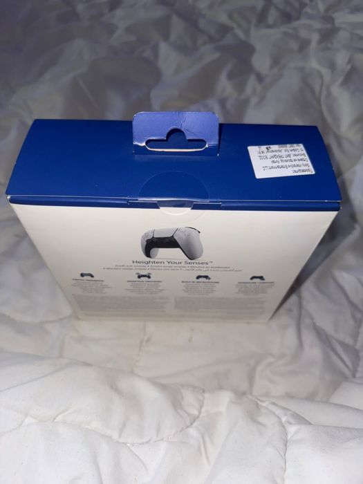 Плайстейшан 5 контролер