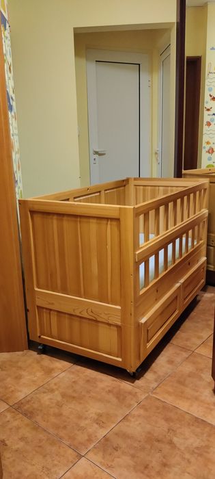 Дървена детска кошара с матрак 120/60