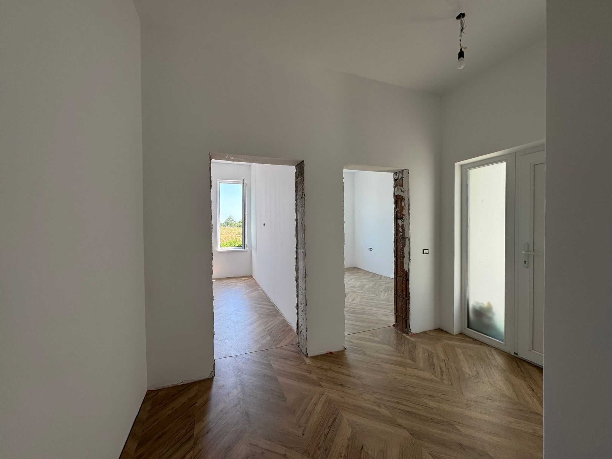 Duplex Mosnita Noua/Urseni cu 4 camere, 2 bai, dressing, finalizat