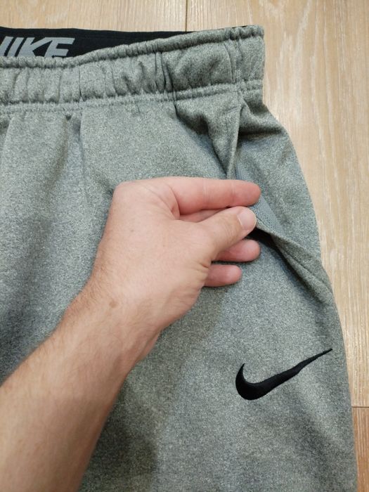 Nike Therma Pant Taper - Carbon Heather/Black долнище мъжко оригинален