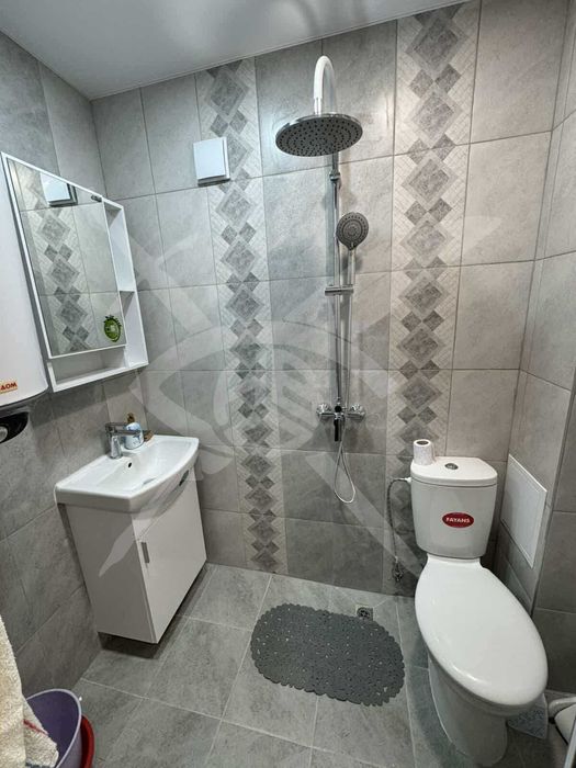 Дава се под наем Едностаен апартамент в Варна, Левски - 25 кв.м за 260 € - Снимка #4