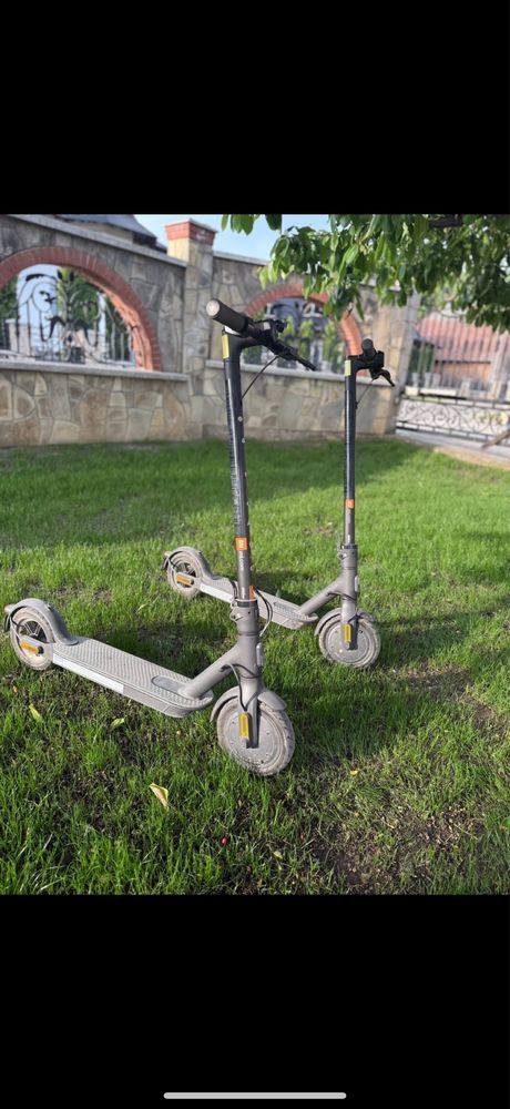 Vând trotinetă electrică Xiaomi