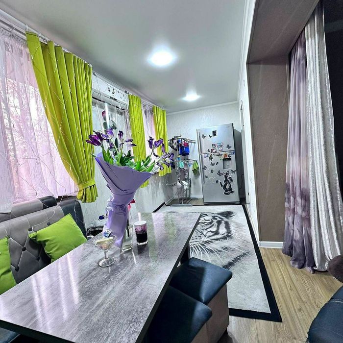 Квартира продаётся Чиланзар 24 квартал 3/4/5 бал 2*6 меб тех Ширин