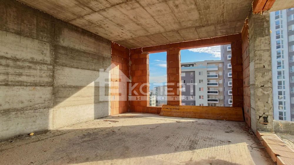 Продава се Тристаен апартамент в Пловдив, Христо Смирненски - 125 кв.м за 1346 €/кв.м - Снимка #7
