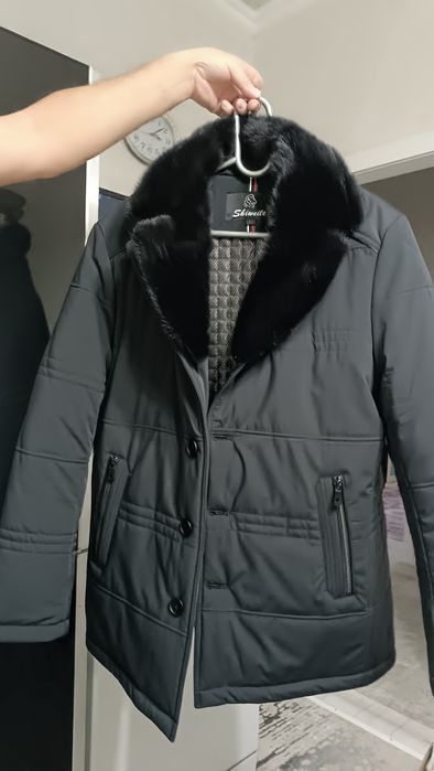 Продам зимнюю куртку новую с этикеткой