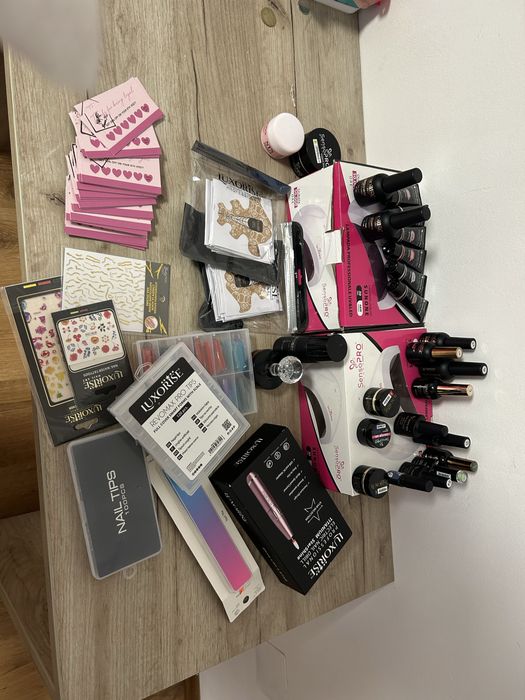 Profuse manichiura cu gel