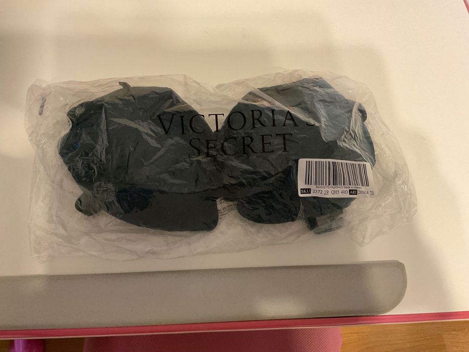 Sutiene Victoria secret originale cu eticheta