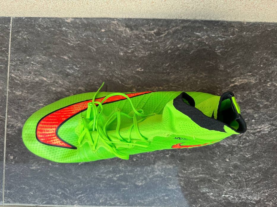 Nike футбольные бутсы