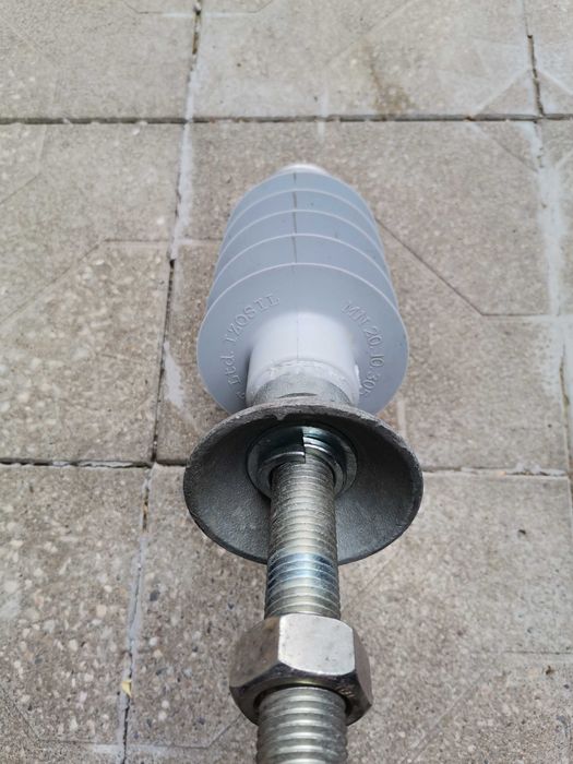 Носач силиконов/ подпорен силиконов изолатор 20kV