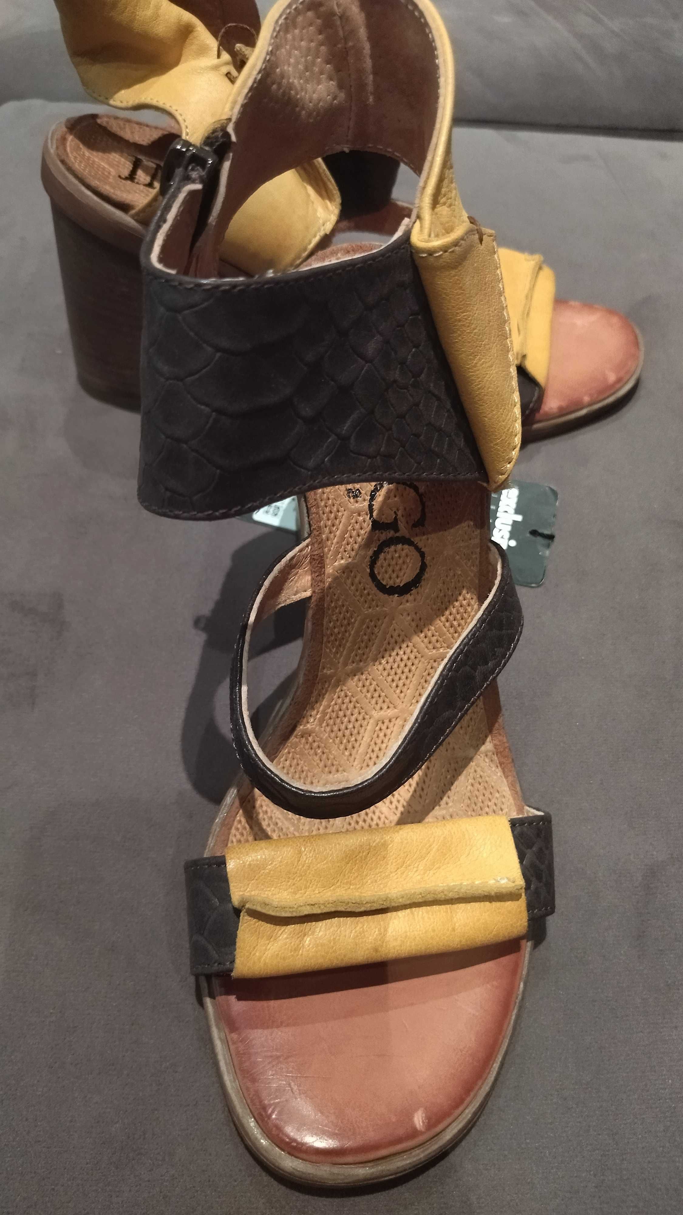 Дамски сандали от естествена кожа  на INDIGO
