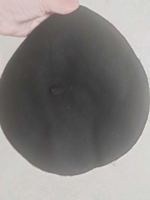 Две шапки барета. 100%. Вълна