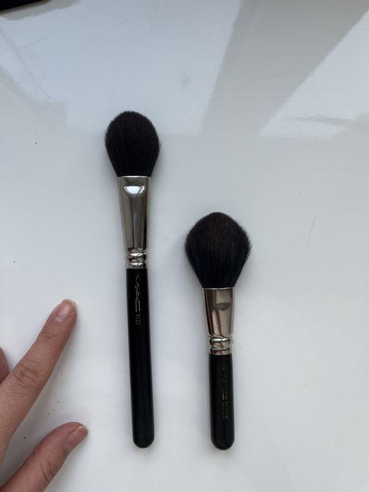 Кисти MAC 2 штуки за 5000