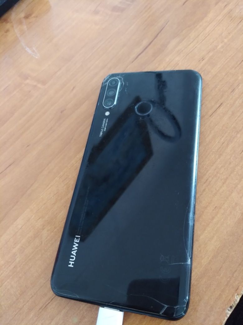 Смартфон Huawei P30 Lite