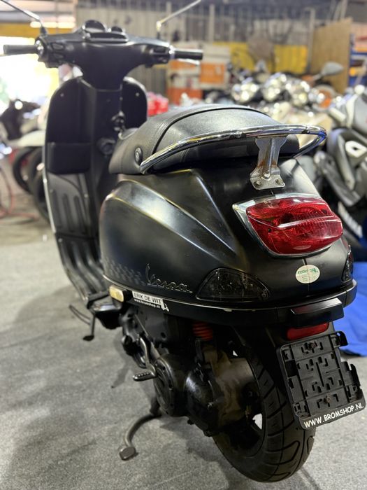 Vespa piaggio 25km/h 1008