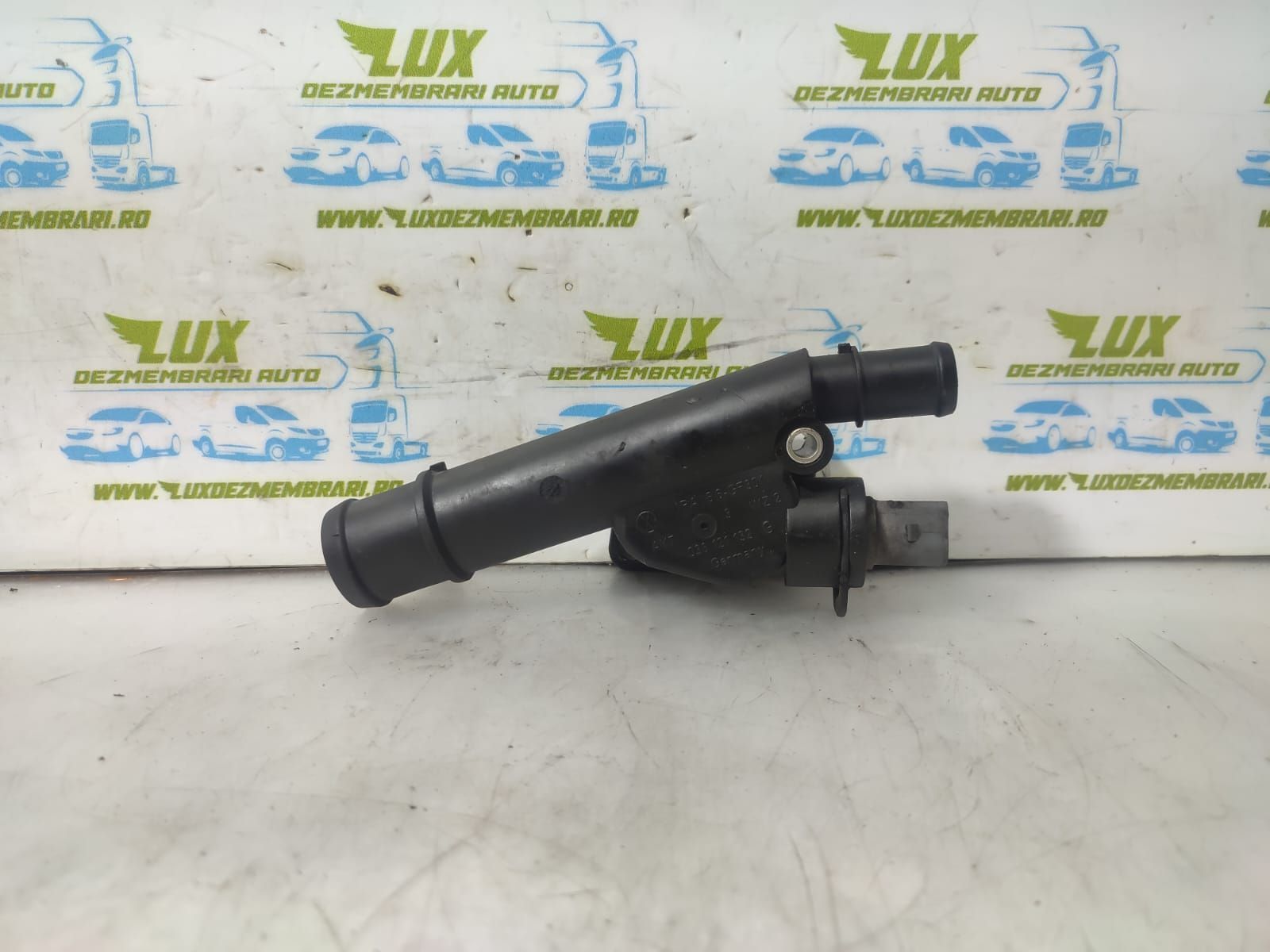 Carcasa termostat 1.9 tdi AXR ATD BEW BKC BXE 038121132g Skoda Octavi