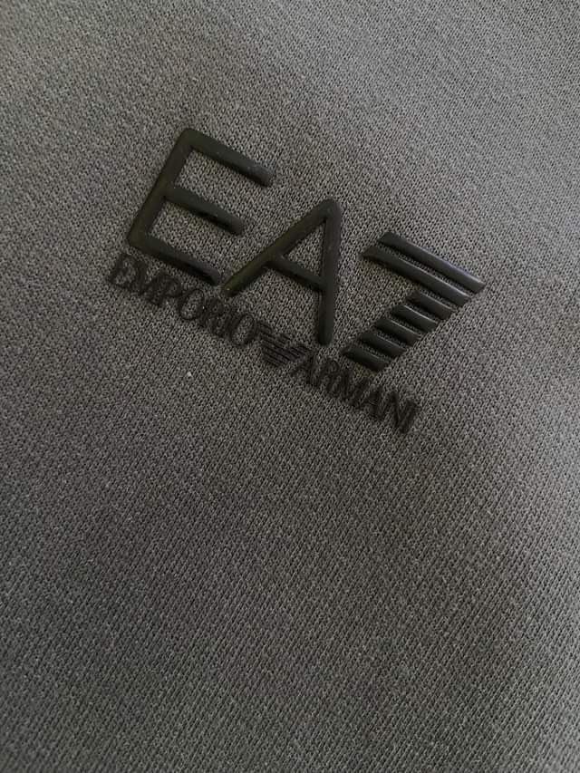 Горнище сиучър на EA7 Emporio Armani оригинал